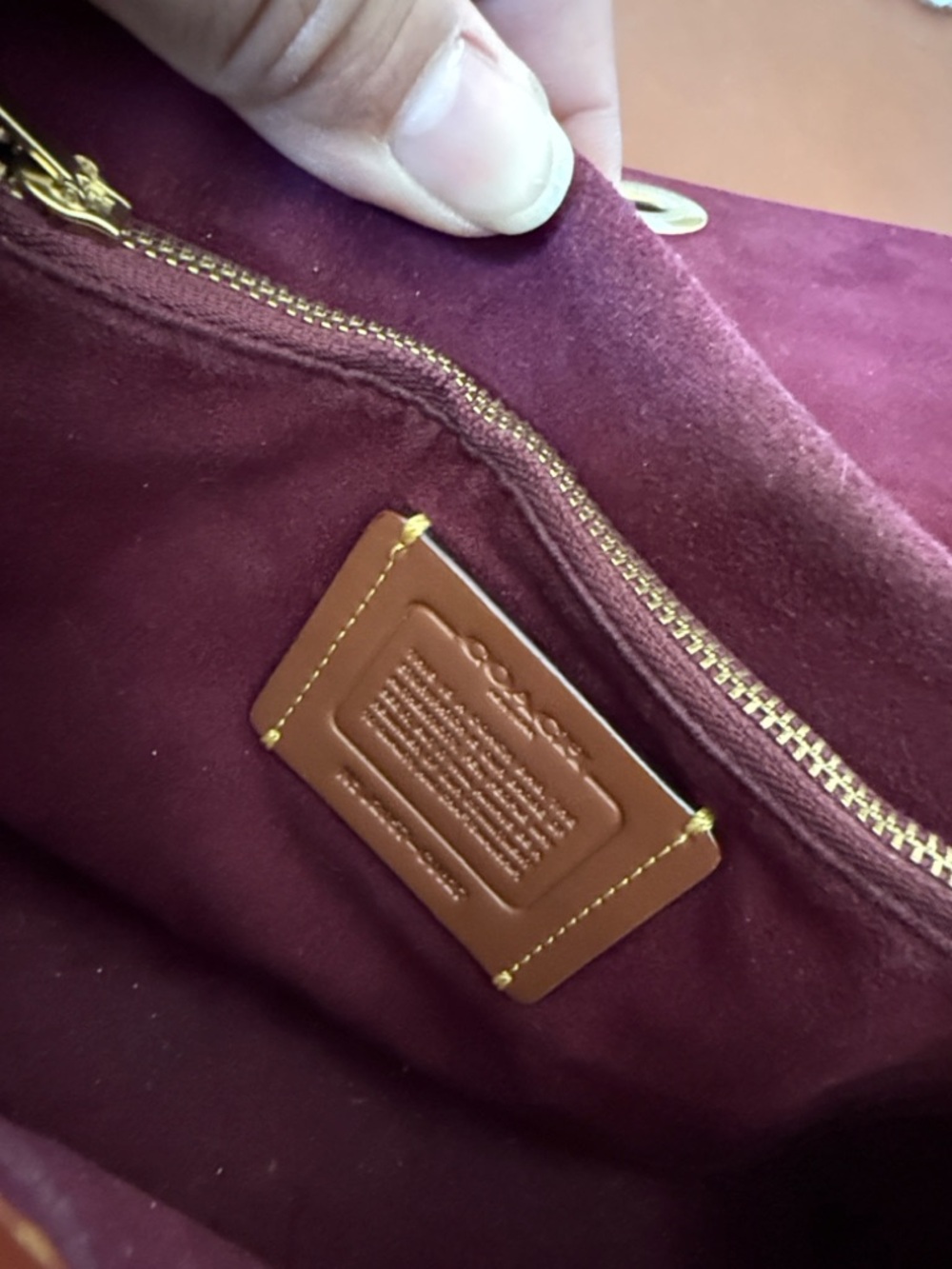 Coach Madison Tea rose crossbody - Picture 4 of 9